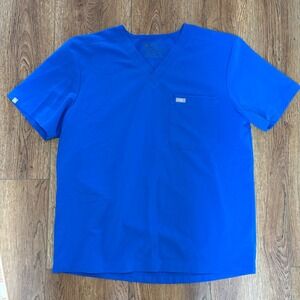 Figs Scrub Top Mens XL Leon Three Pocket Royal Blue Short Sleeve Pullover